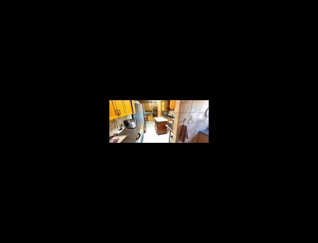 9 BEDROOM HOUSE FOR SALE IN WIERDA PARK